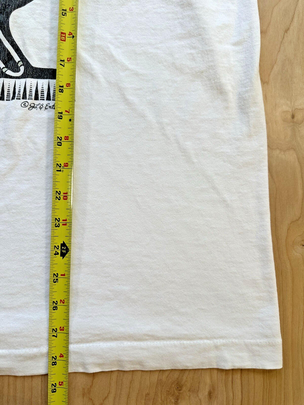 vintage 80's SHOWBOAT CASINO fruit of the loom T SHIRT shredded ATLANTIC CITY NJ