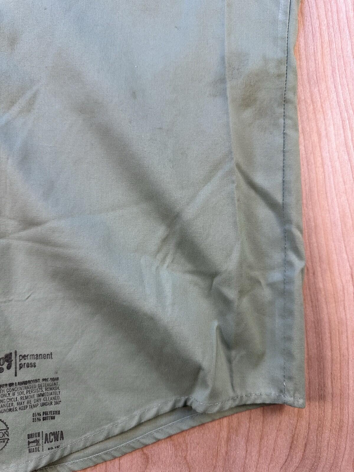 vintage 60's CHAIN STITCH large patch UNITOGG work shirt MEDIUM green USA made