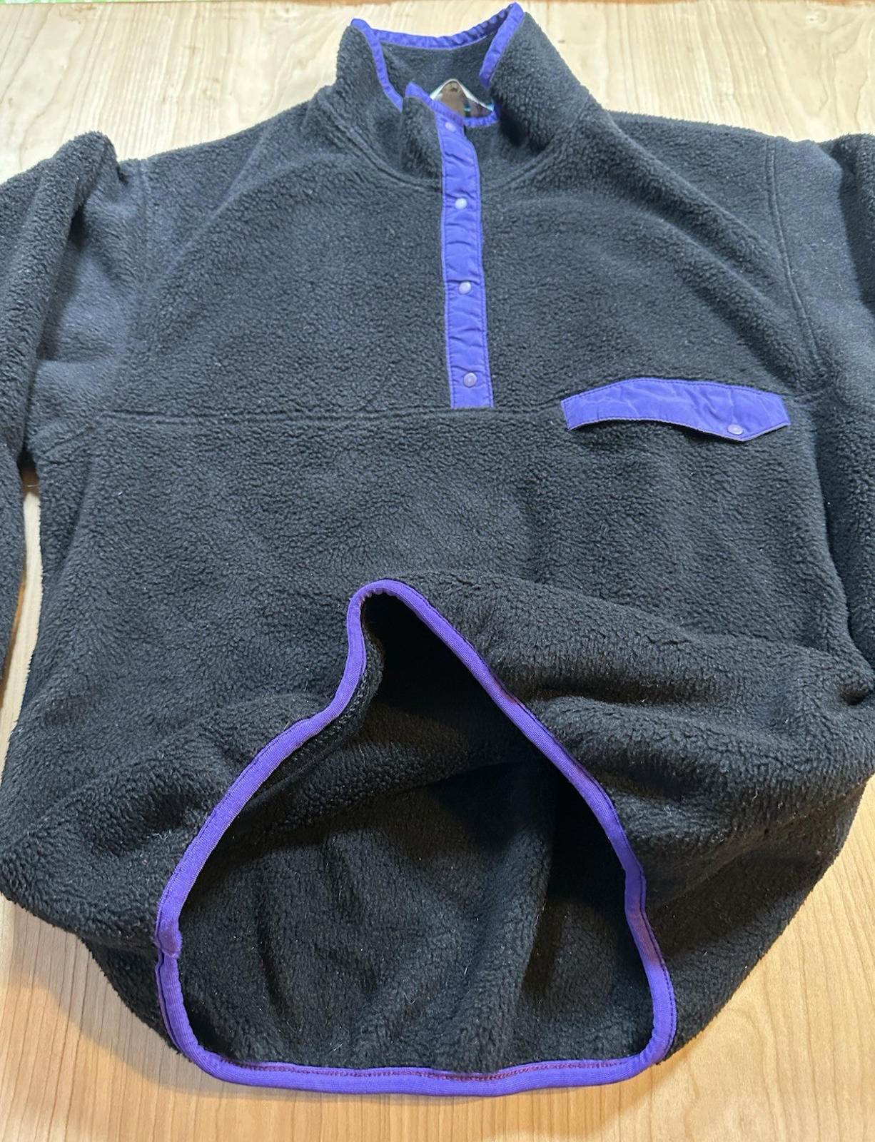 vintage 1980's EASTERN MOUNTAIN SPORTS fleece pullover BLACK womans purple MED