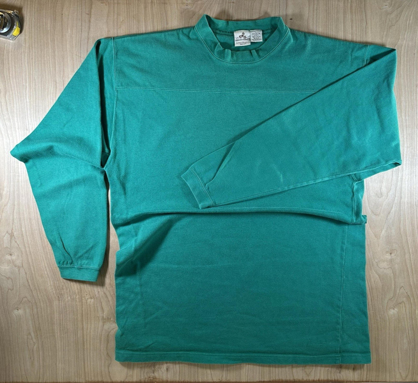 vintage 80's EASTERN MOUNTAIN SPORTS heavy cotton LONG SLEEVE green HIKING gorp