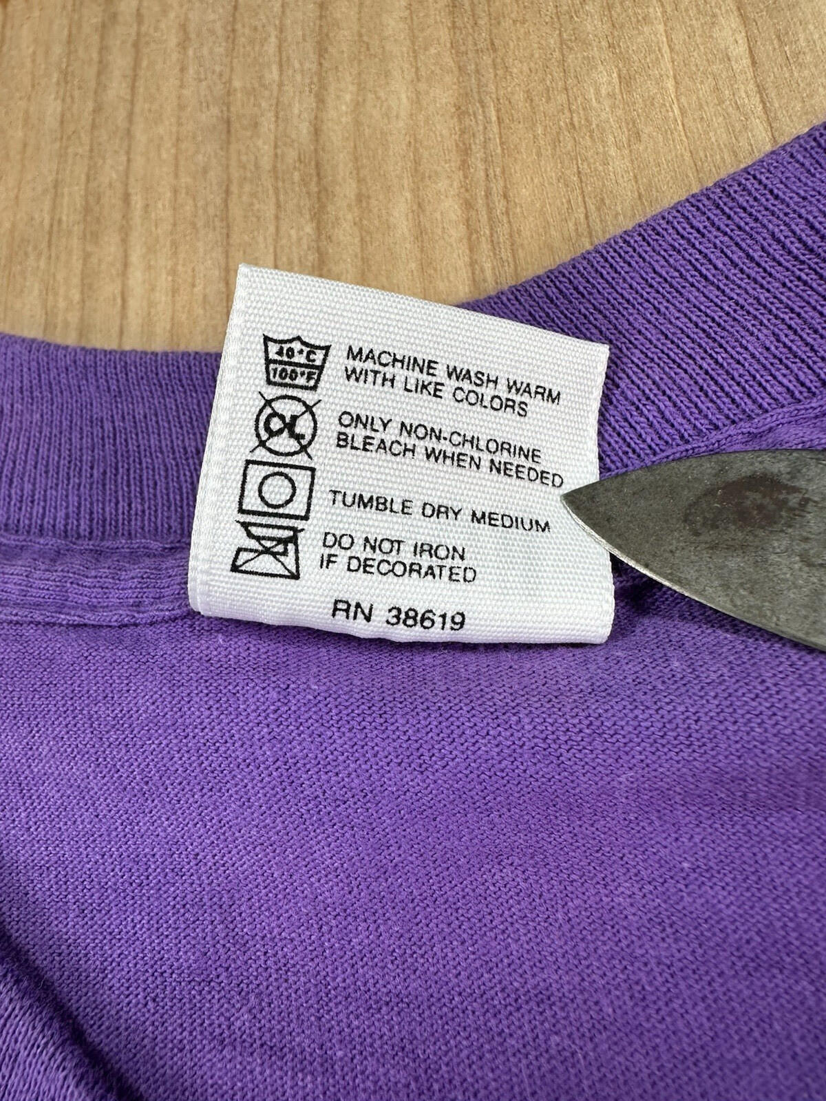 vintage 90's HAAGEN-DAZS ice cream T SHIRT purple COTTON usa made TEAL size LARG
