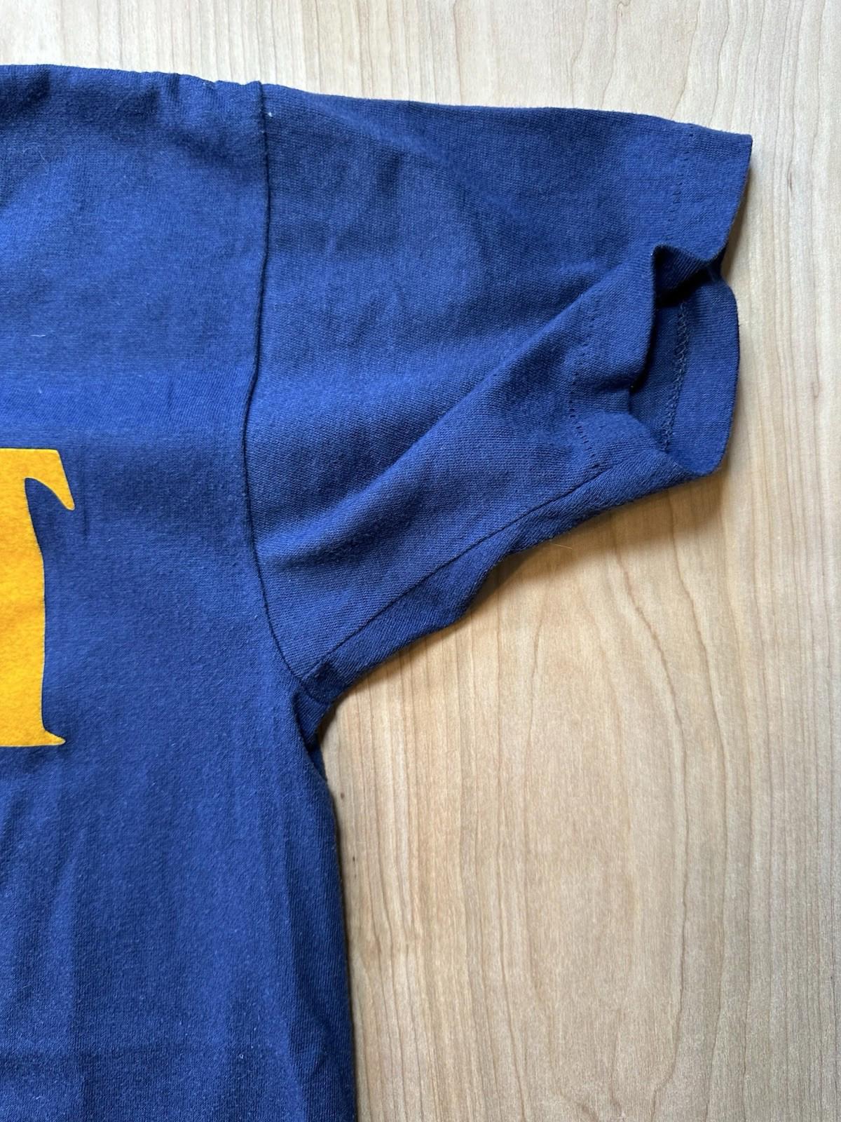 vintage sportswear single stitch 1980's fraternity T SHIRT college navy blue