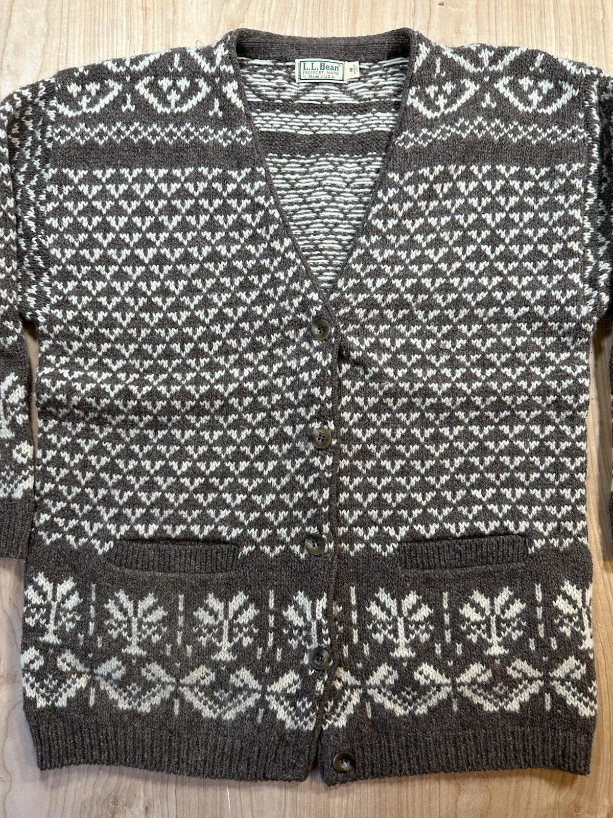 vintage 90's LL BEAN wool SWEATER cardigan MEDIUM made in USA beautiful!