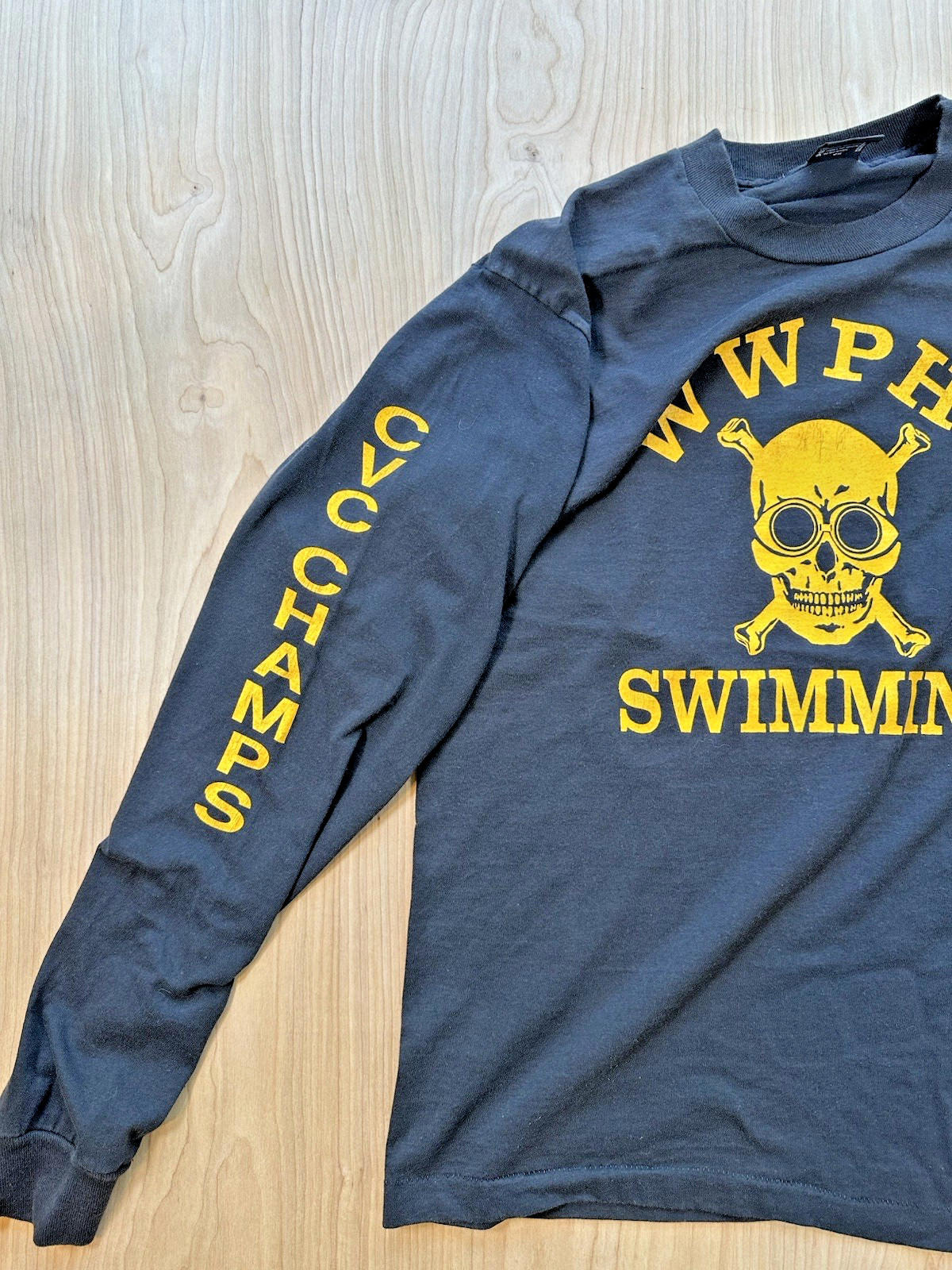 1988 black long sleeve SCREEN STARS swimming champs SKULL NJ size L high school