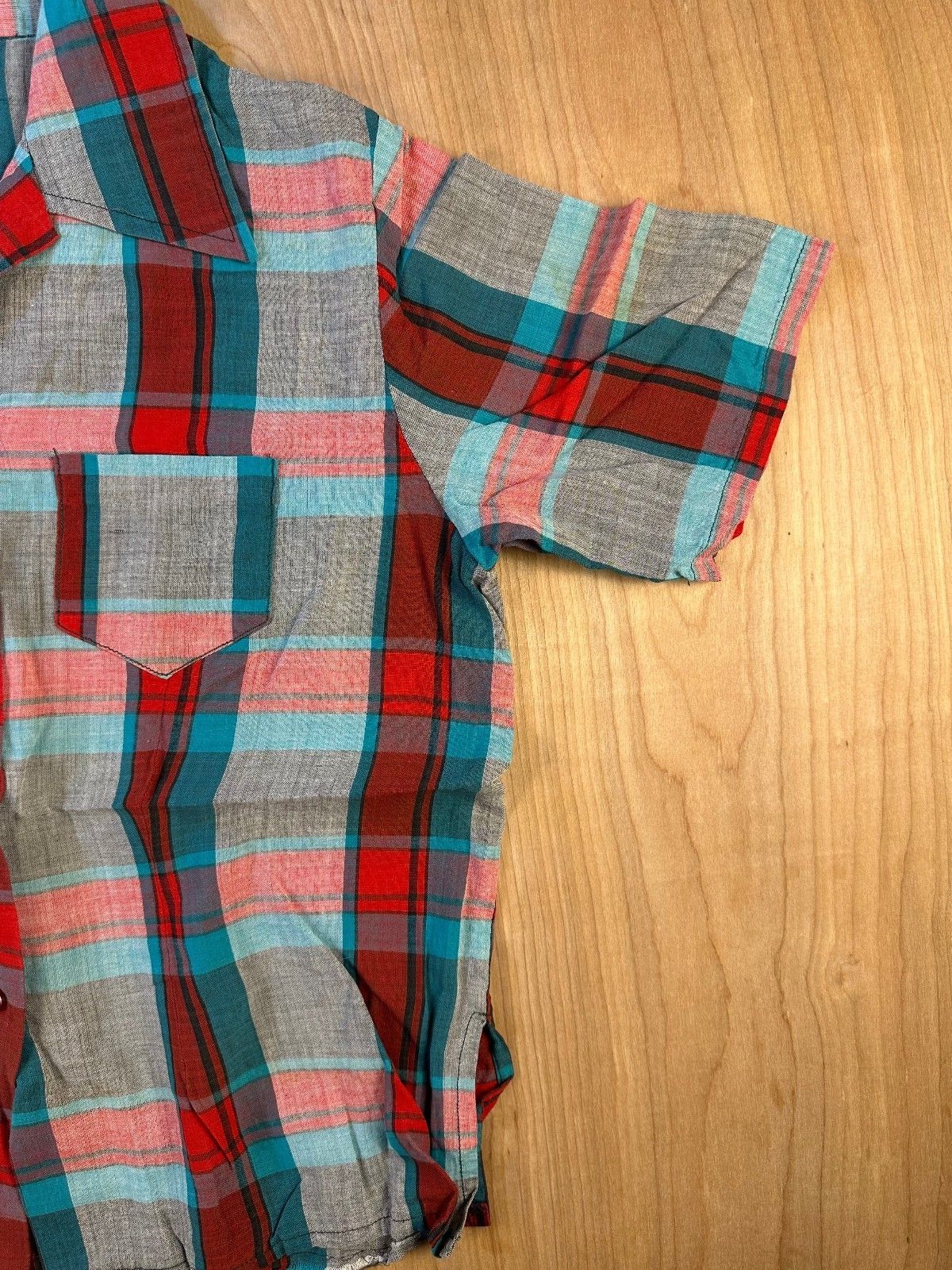Vintage 70s Jilly button up shirt camp collar plaid short sleeve small