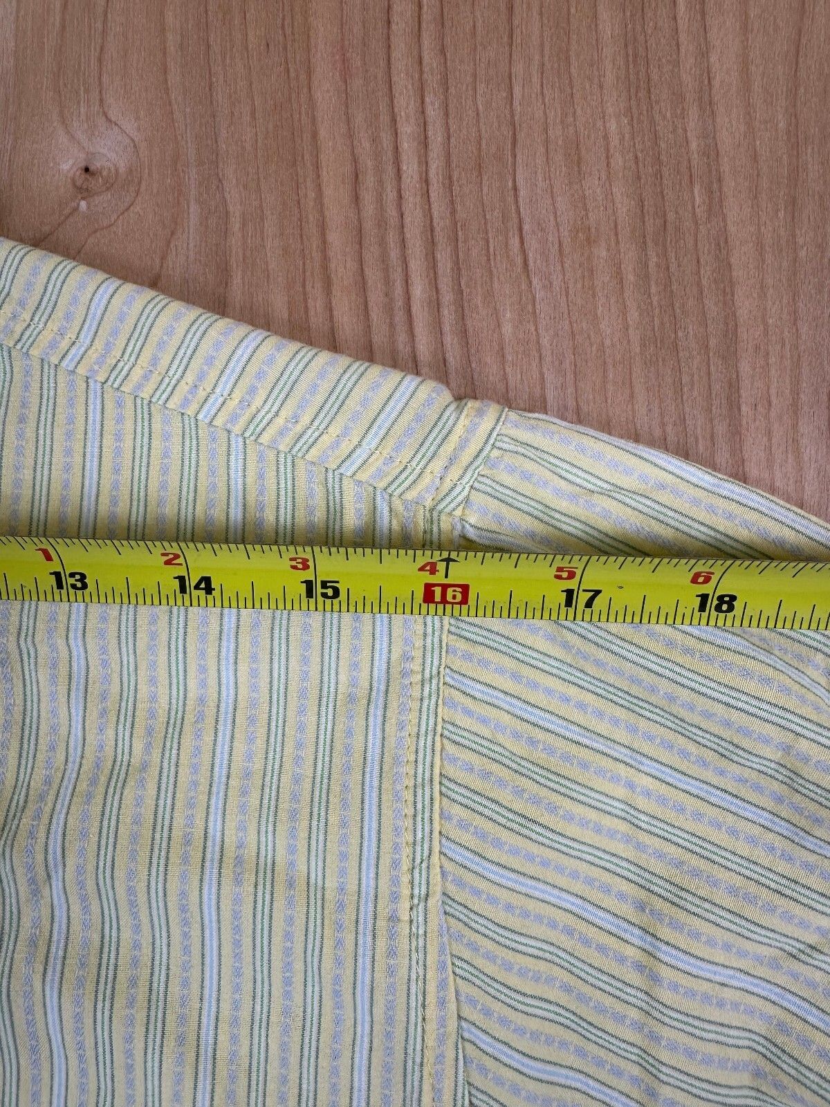 Vintage 90s Woolrich short sleeve button up shirt medium 100% cotton made india