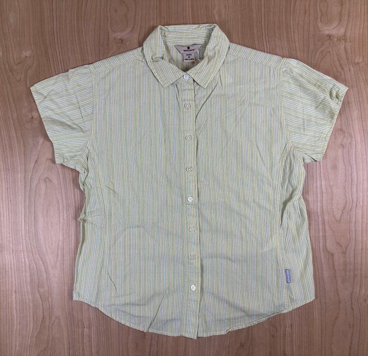 Vintage 90s Woolrich short sleeve button up shirt medium 100% cotton made india
