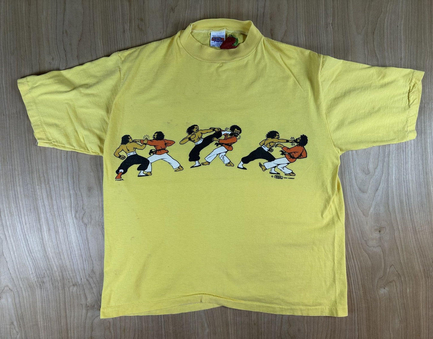 Vintage 70s Crazy Shirts Hawaii Kung Fu tshirt Single Stitch usa 100% cotton