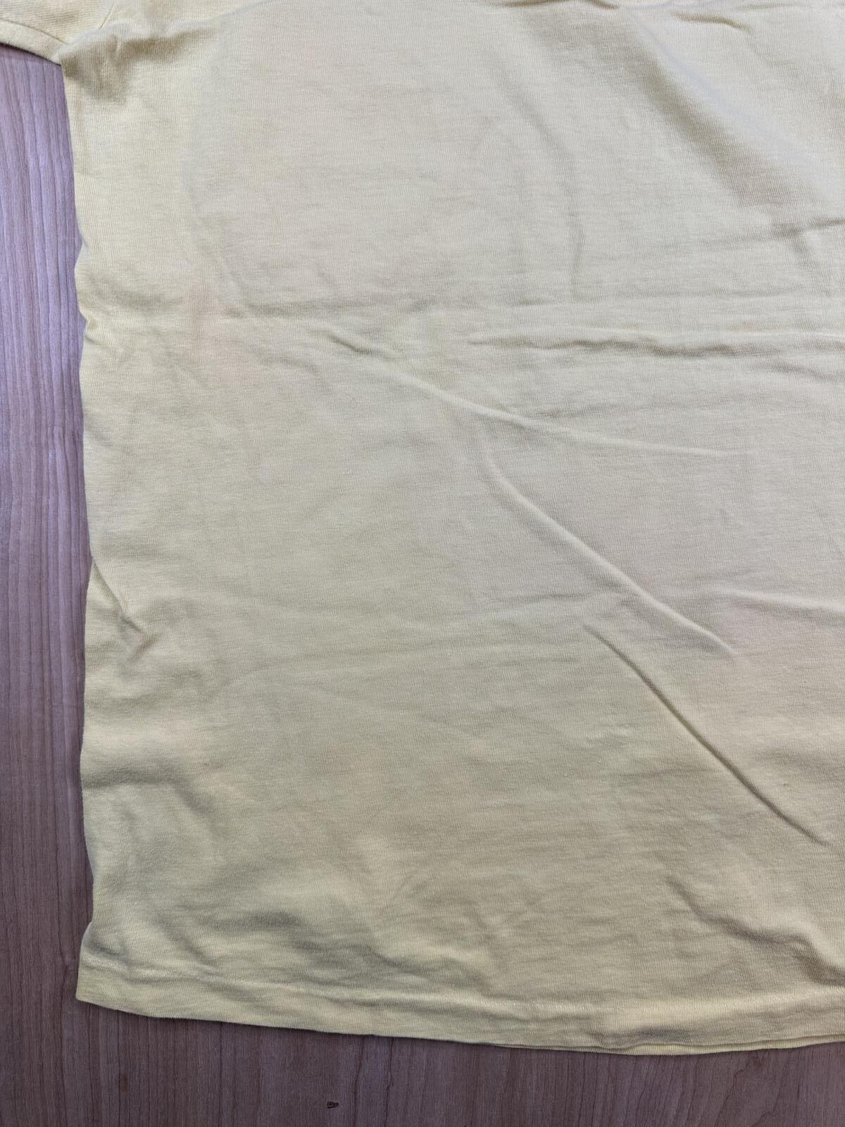 Vintage 70s Jcpenney Towncraft Single Stitch pocket tshirt large yellow cotton