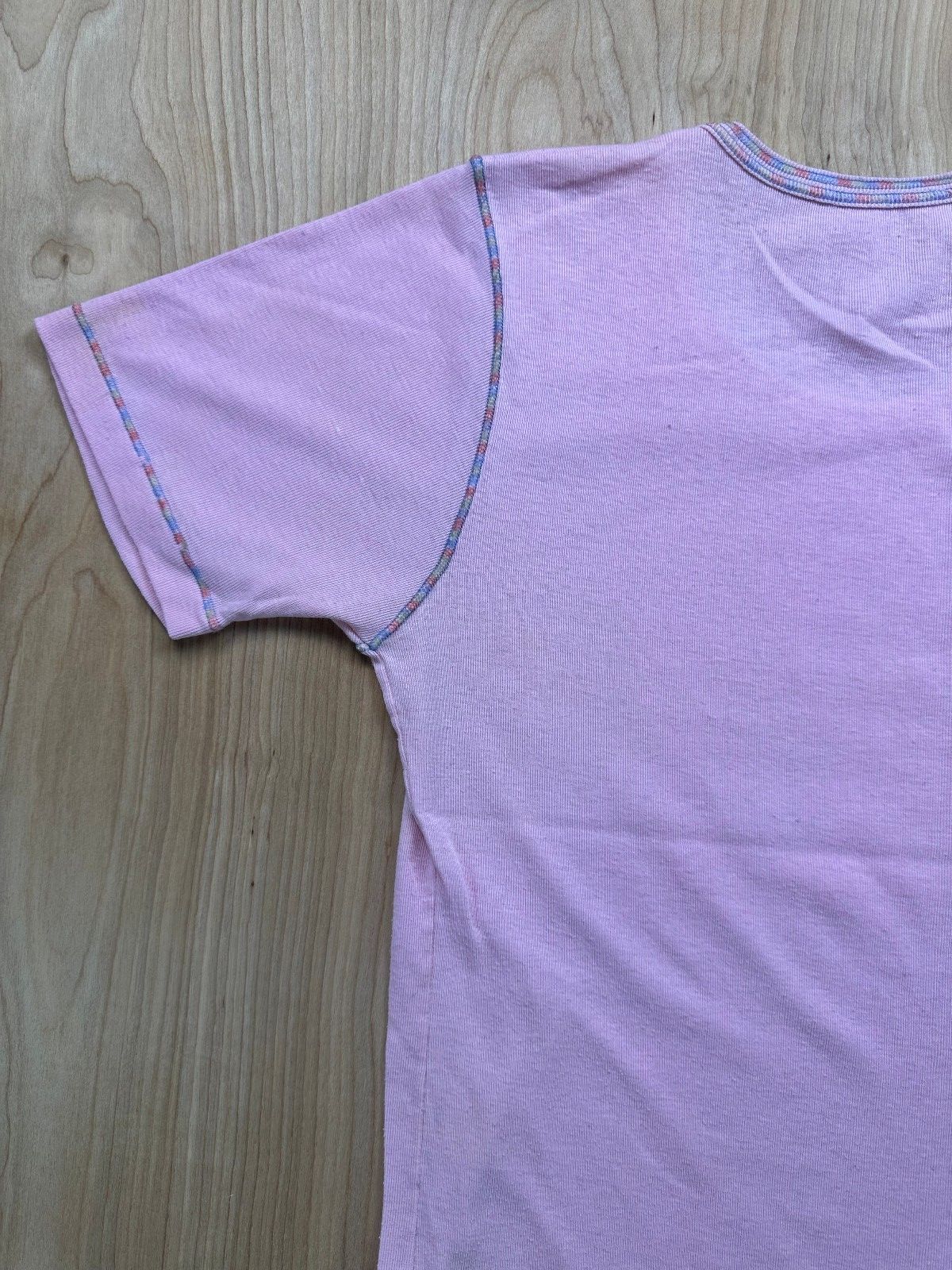 Vintage 70s Knit top contrast stitching small baby t scoopneck pink ribbed girly