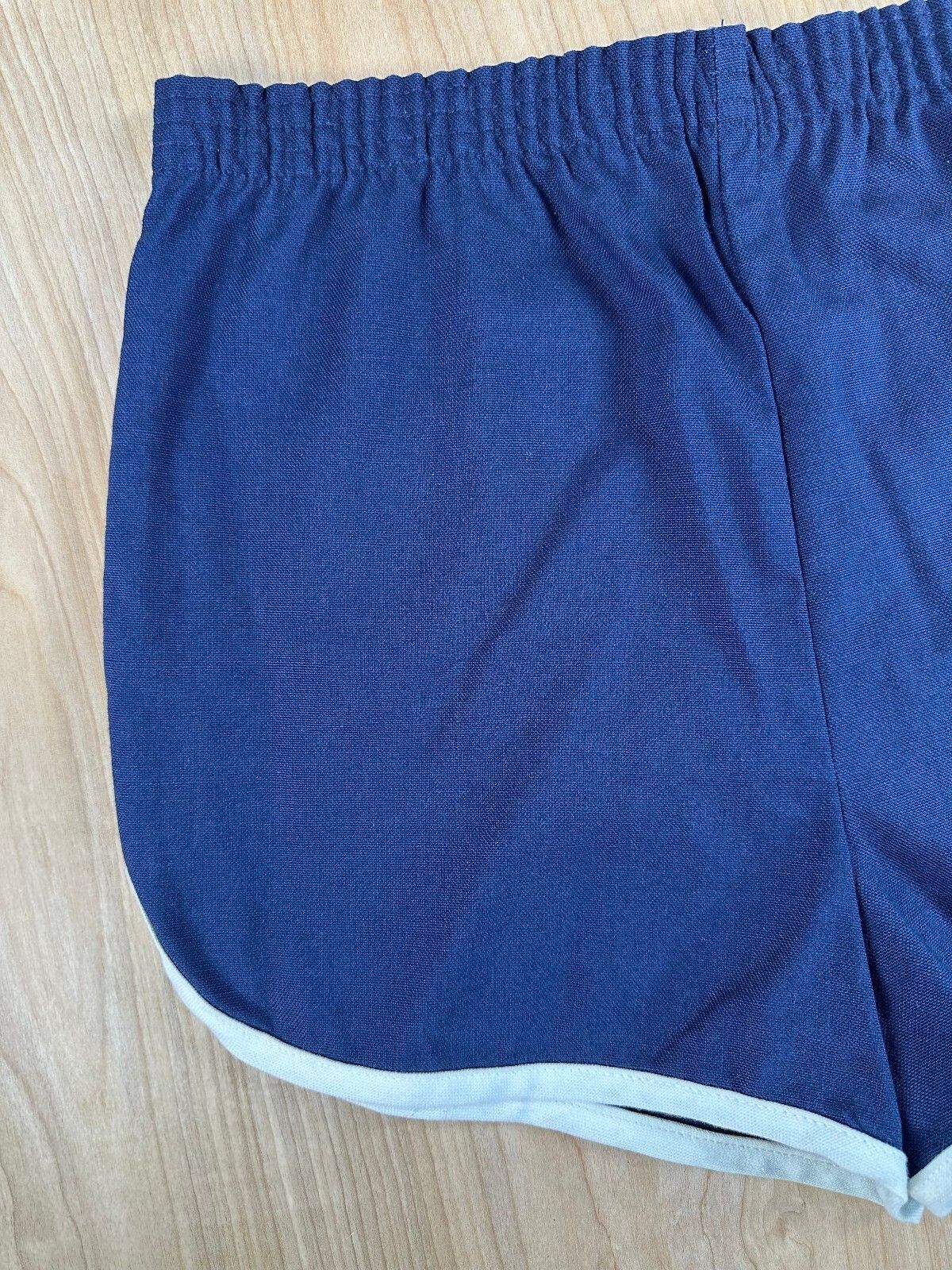 Vintage 70s Maverick Gym Shorts large dolphin contrast binding 3 inseam athletic
