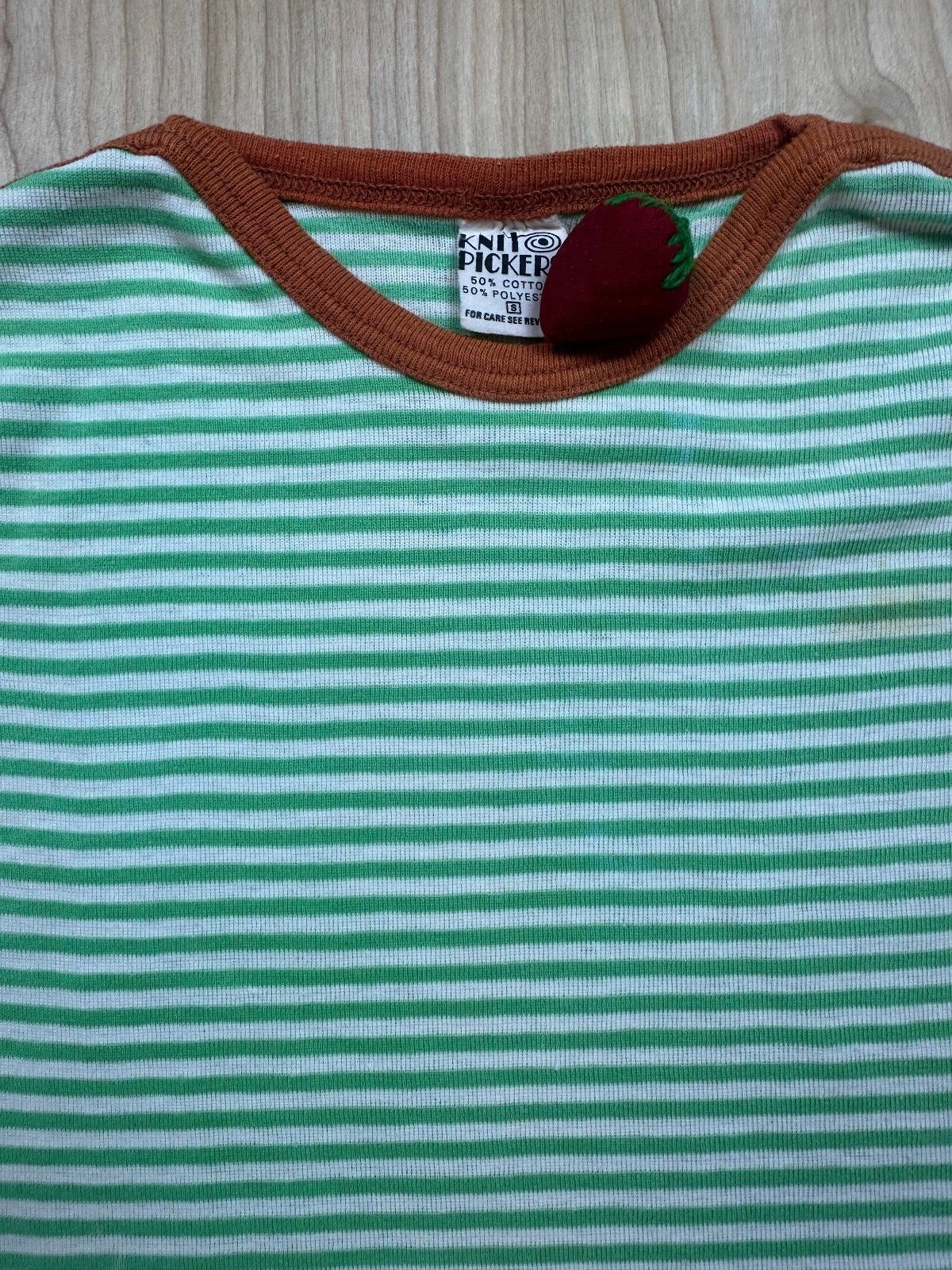 Vintage 70s Knit Pickers Striped Ribbed Knit top sm contrast binding cap sleeve