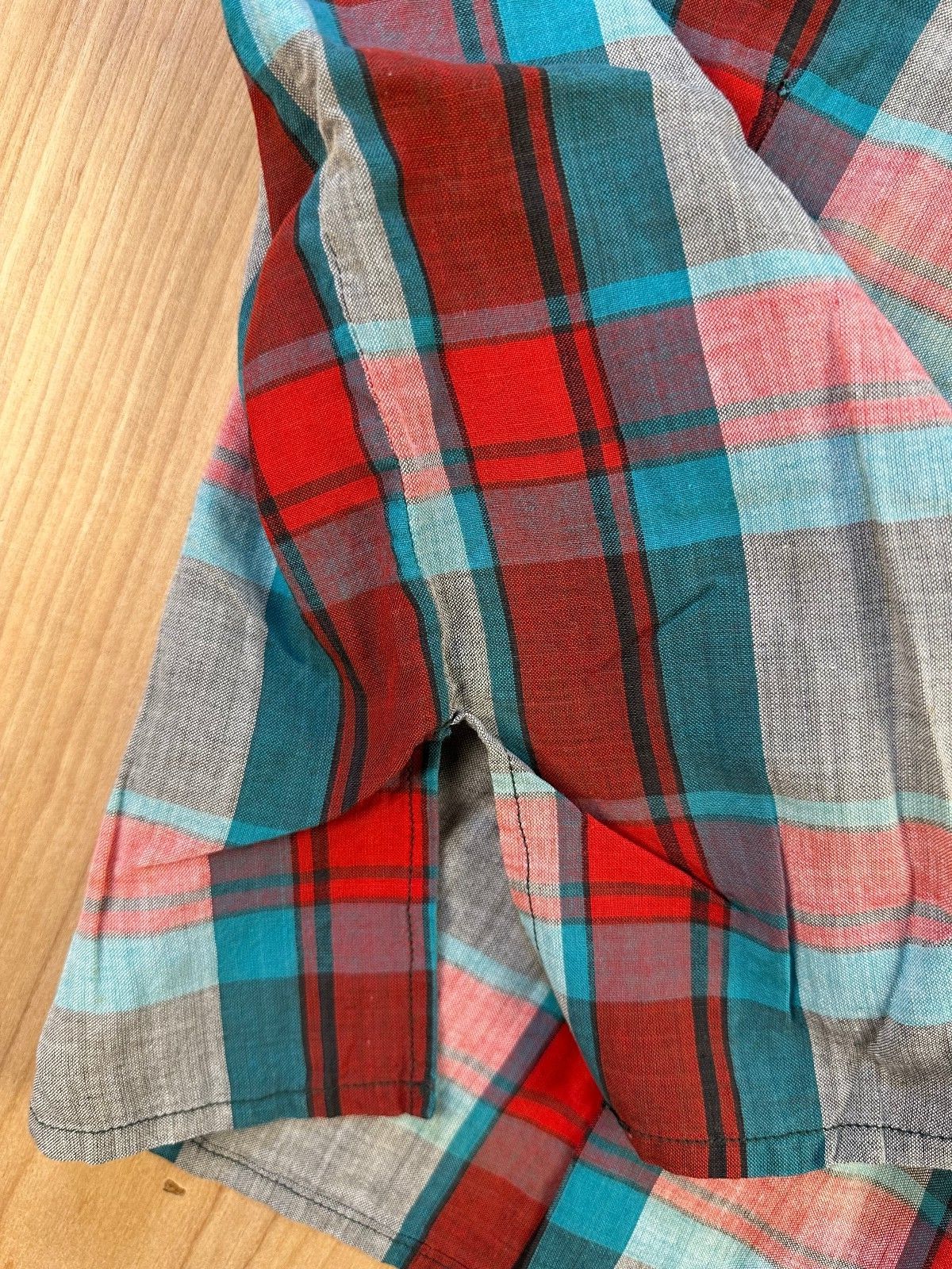 Vintage 70s Jilly button up shirt camp collar plaid short sleeve small