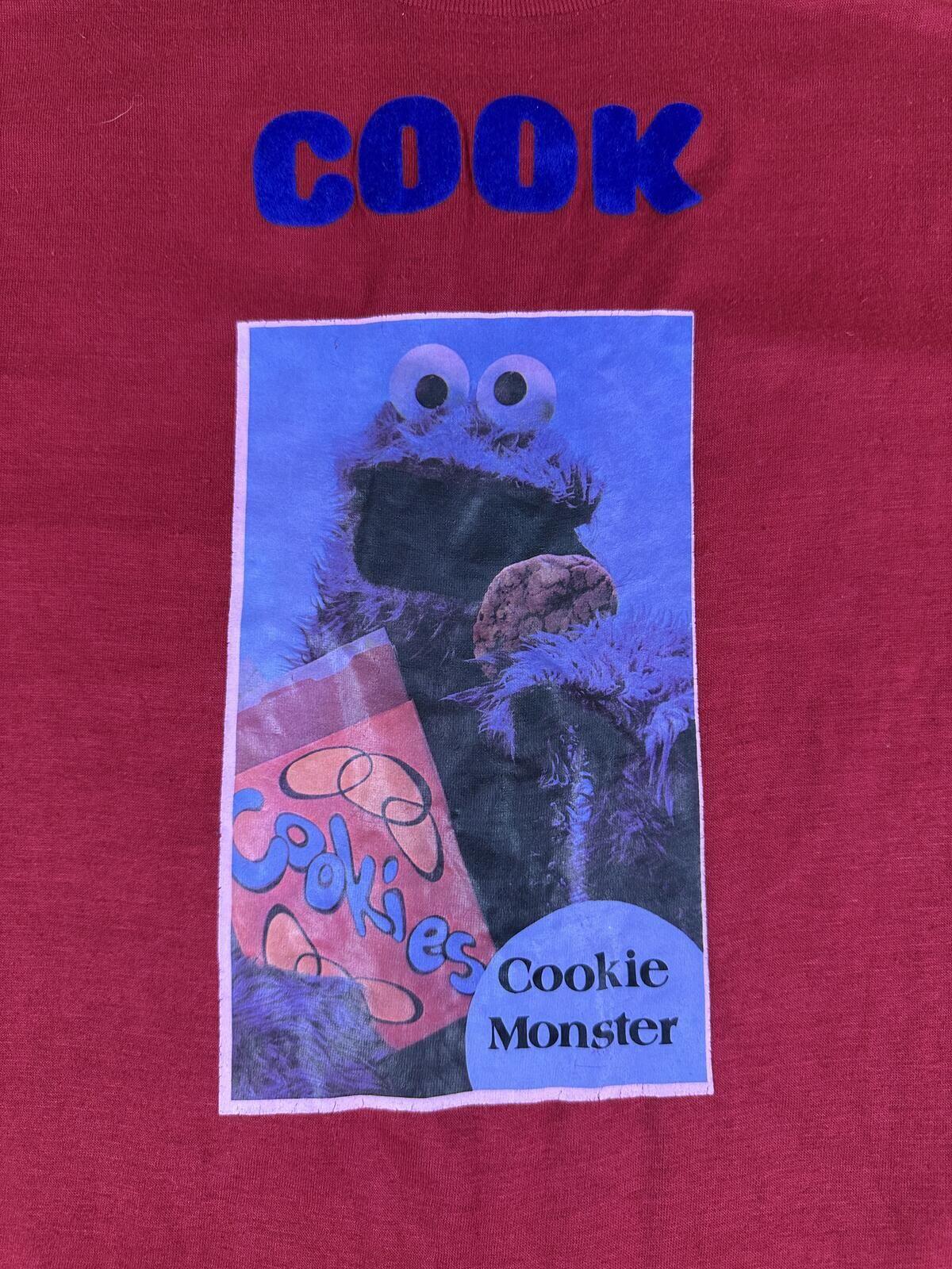 VIntage 80s Cookie Monster tshirt single stitch small made in usa sesame street