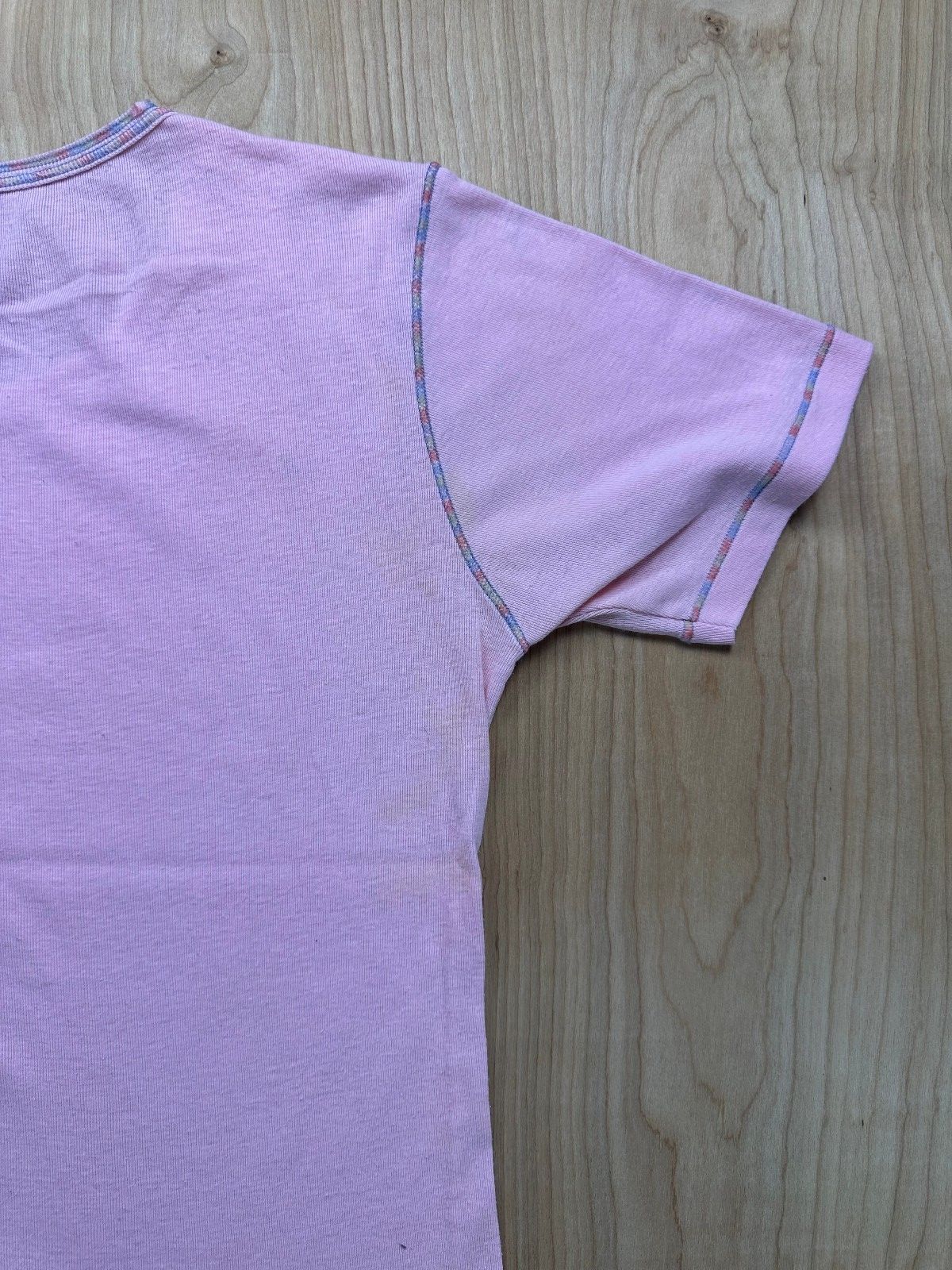 Vintage 70s Knit top contrast stitching small baby t scoopneck pink ribbed girly