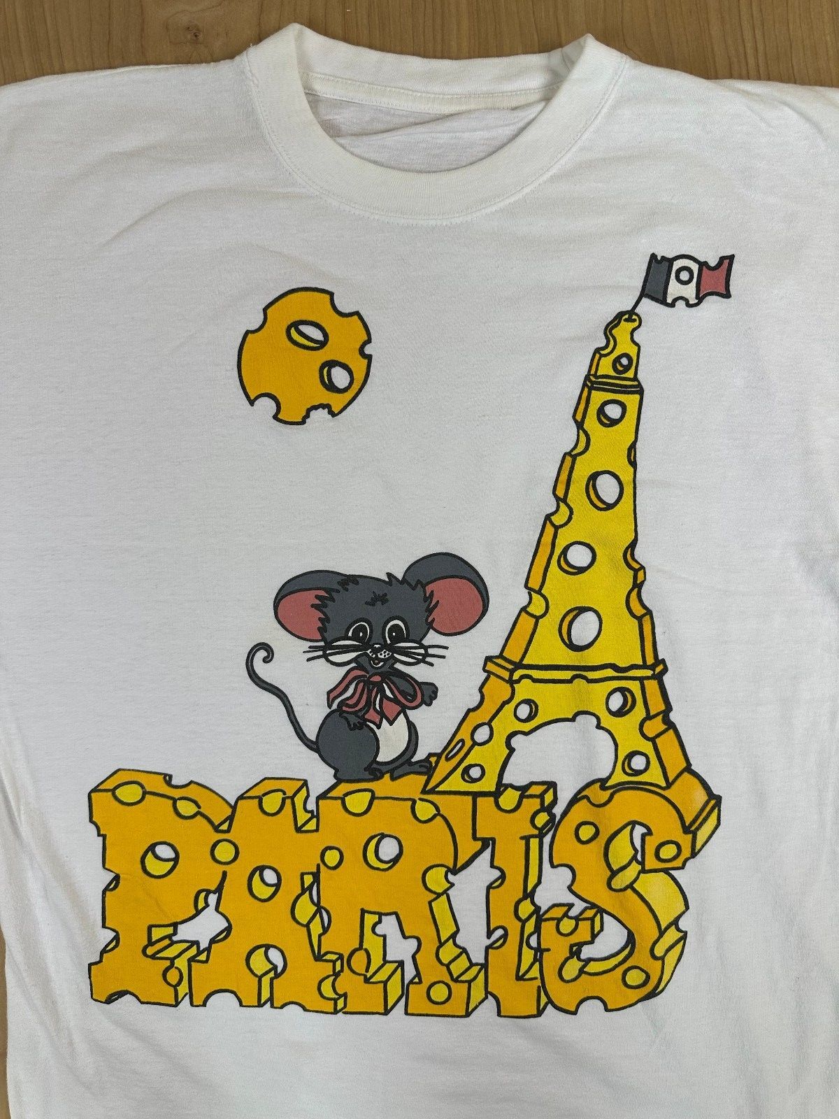 Vintage 90s Paris tshirt medium swiss cheese mouse eiffel tower france cotton