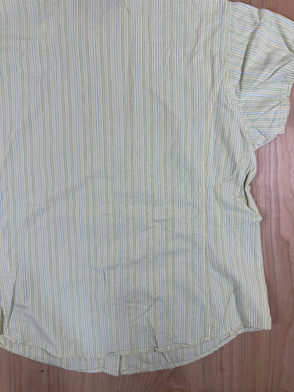 Vintage 90s Woolrich short sleeve button up shirt medium 100% cotton made india