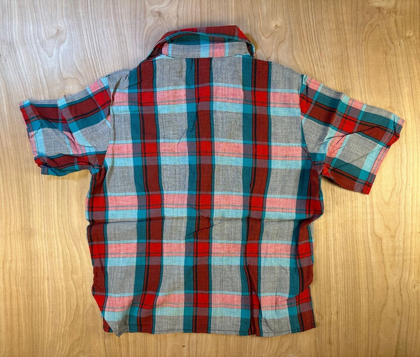 Vintage 70s Jilly button up shirt camp collar plaid short sleeve small
