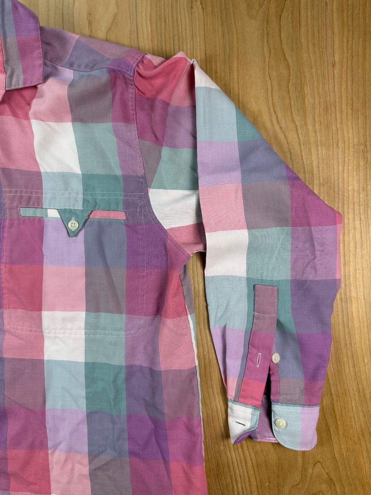 Vintage 80s Averroe button up shirt medium plaid pastel unique