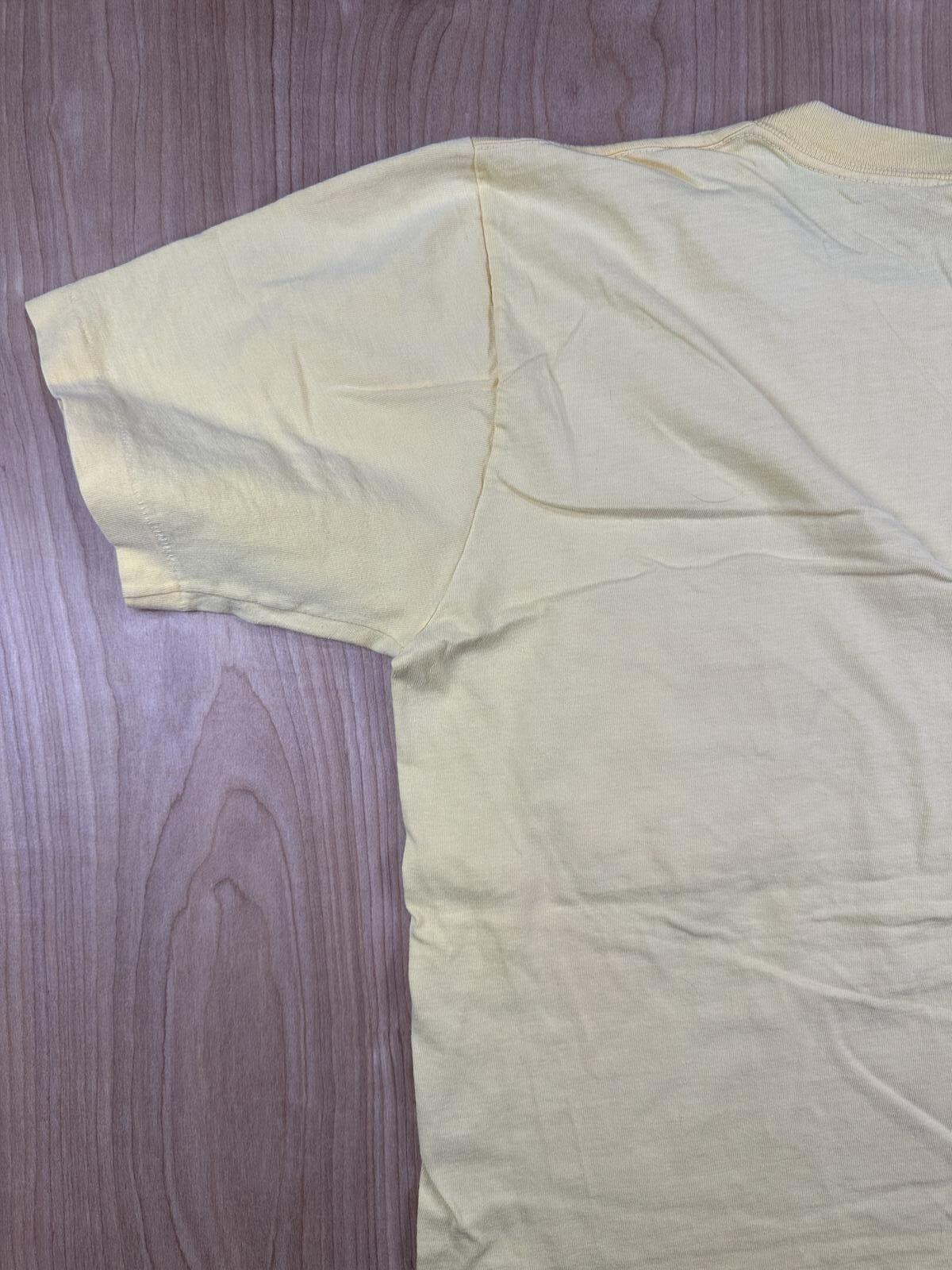Vintage 70s Jcpenney Towncraft Single Stitch pocket tshirt large yellow cotton