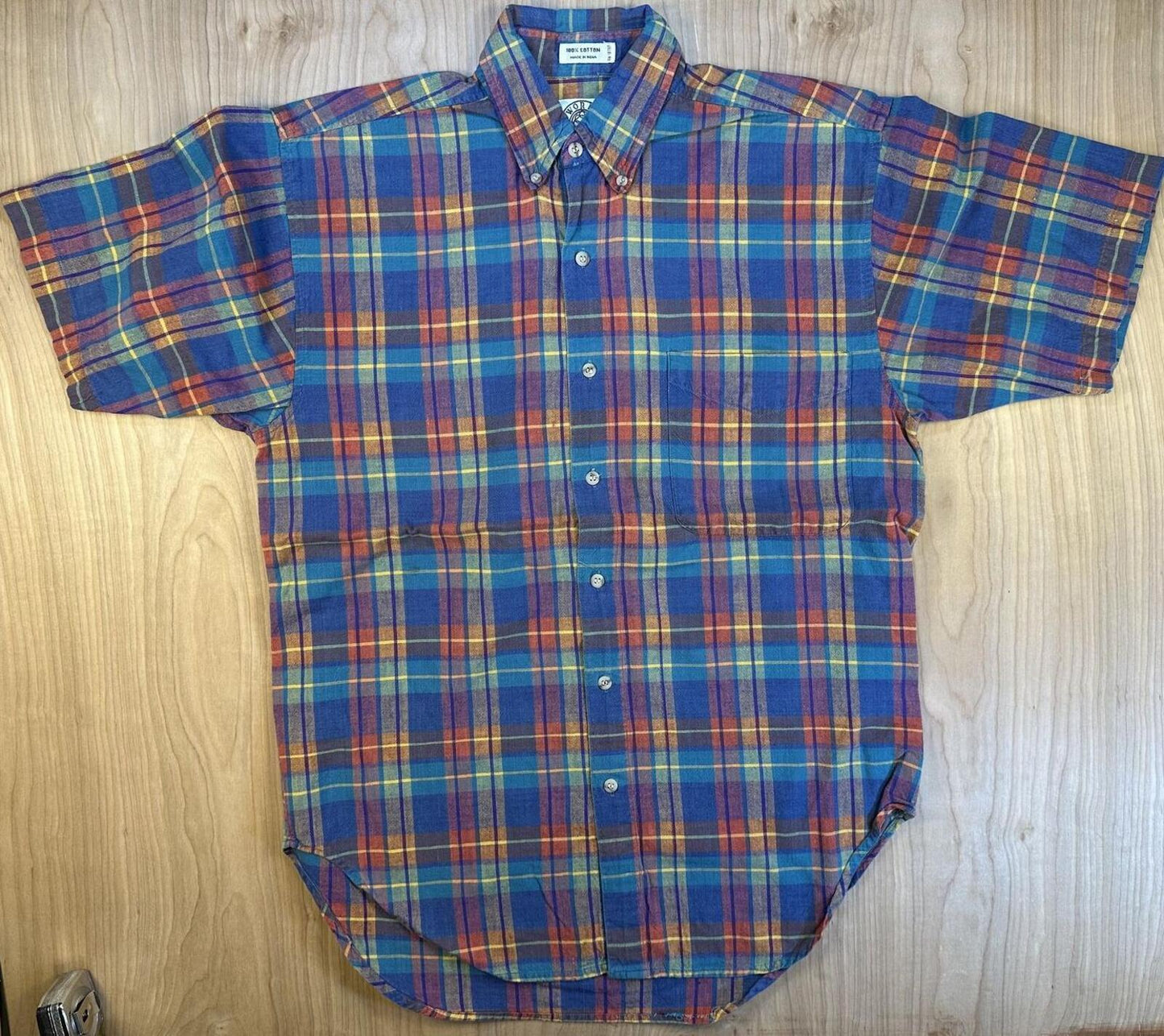 Vintage 80s World Island short sleeve button up madras shirt 100% cotton medium