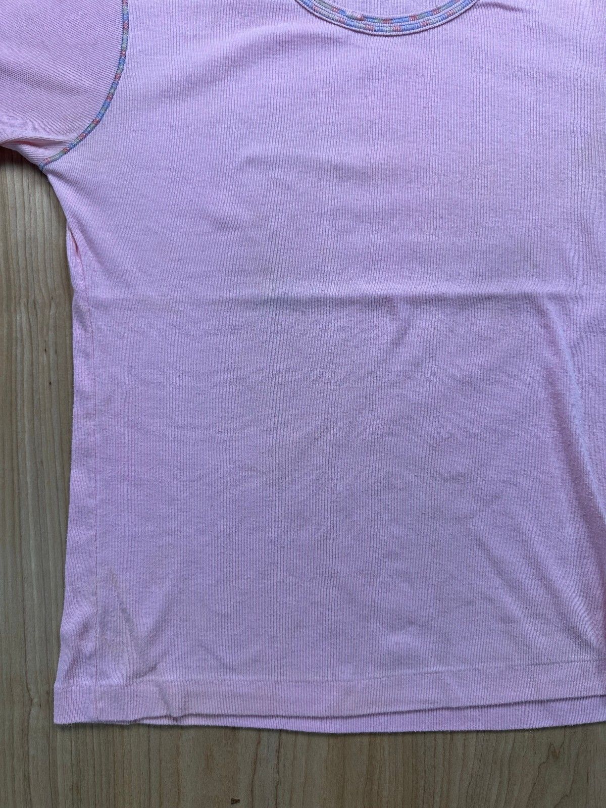 Vintage 70s Knit top contrast stitching small baby t scoopneck pink ribbed girly