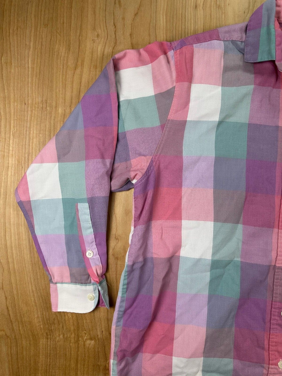 Vintage 80s Averroe button up shirt medium plaid pastel unique