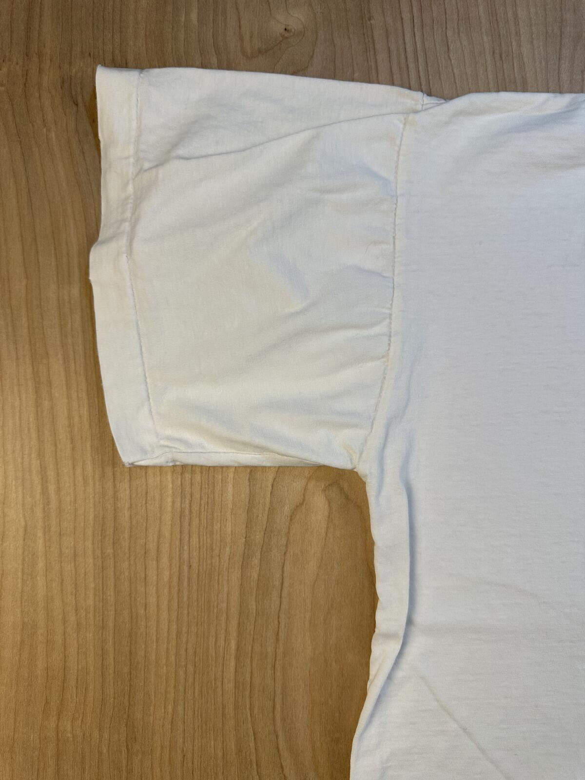 Vintage 90s Bali tshirt single stitch cropped handmade in indonesia cotton large