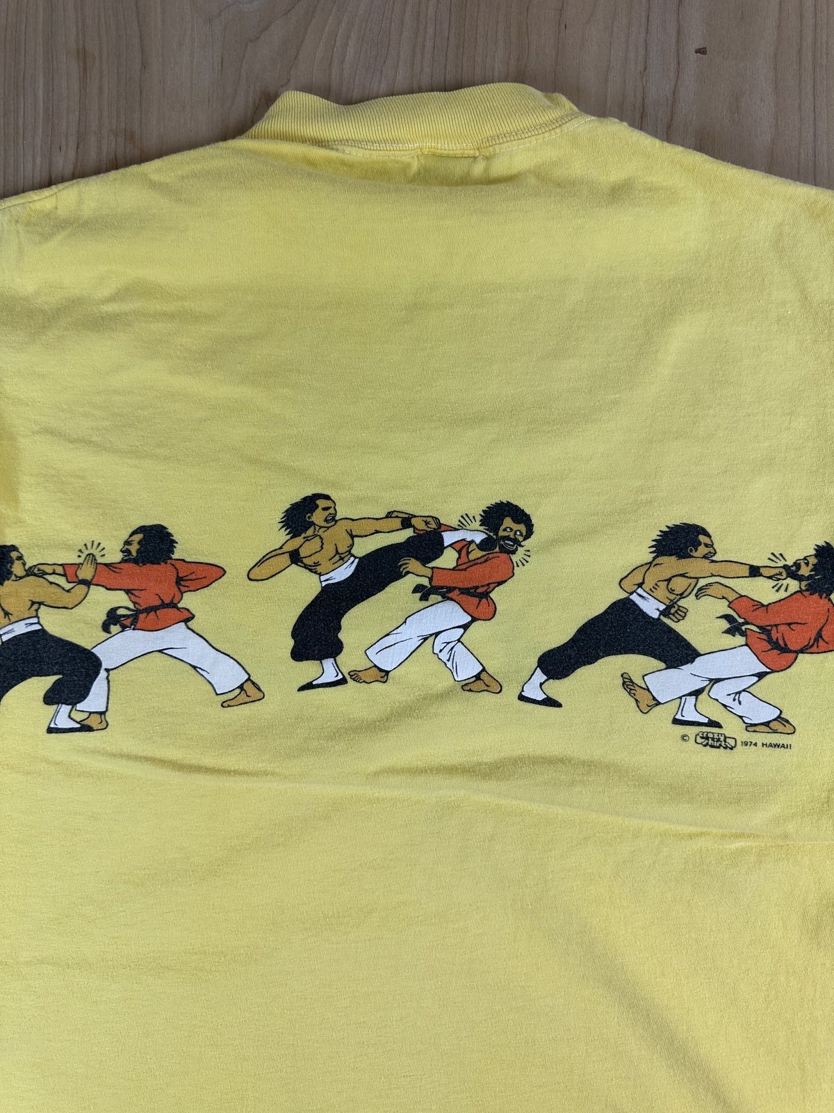 Vintage 70s Crazy Shirts Hawaii Kung Fu tshirt Single Stitch usa 100% cotton