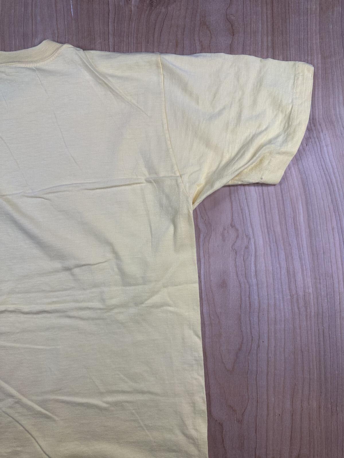 Vintage 70s Jcpenney Towncraft Single Stitch pocket tshirt large yellow cotton