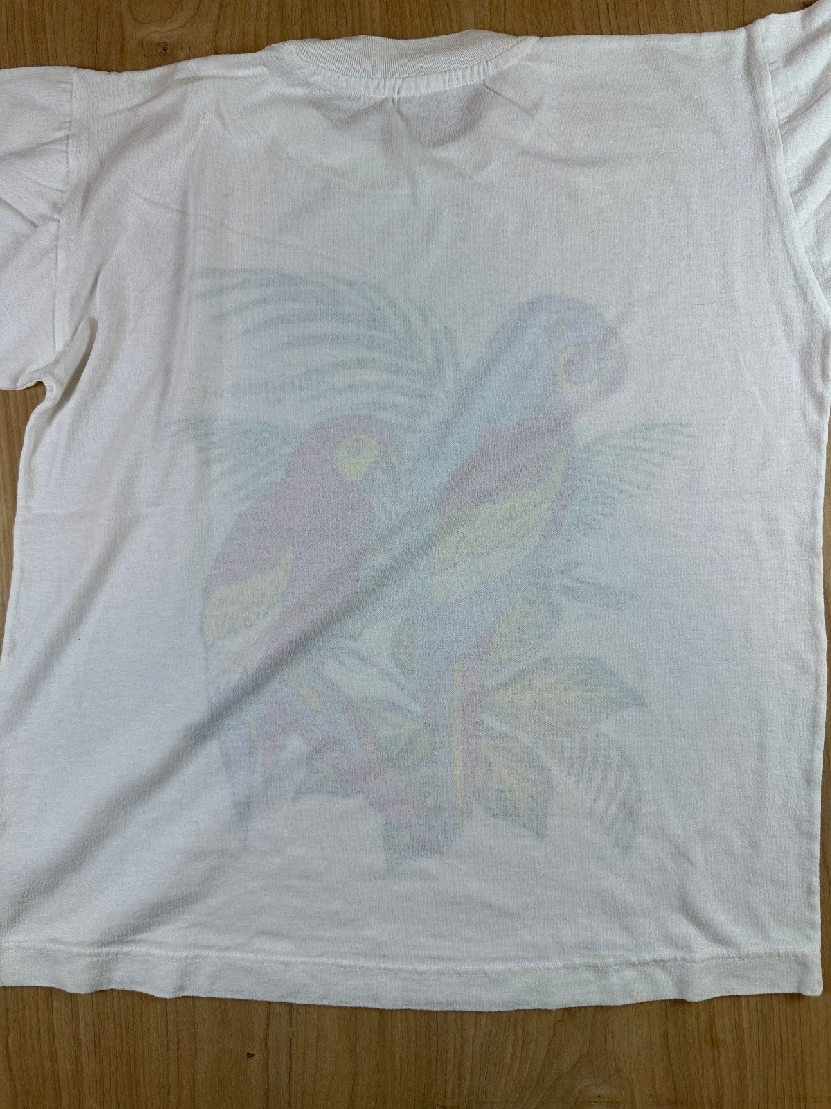 Vintage 90s Antigua parrot tshirt medium cotton birds tropical tourist nature