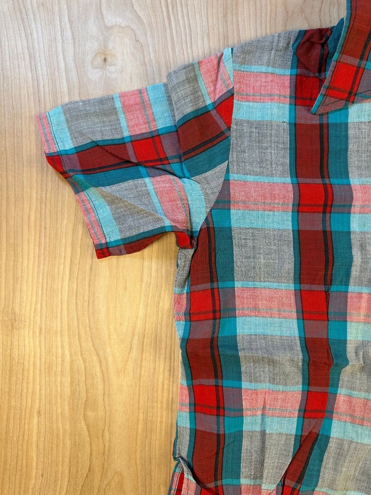 Vintage 70s Jilly button up shirt camp collar plaid short sleeve small