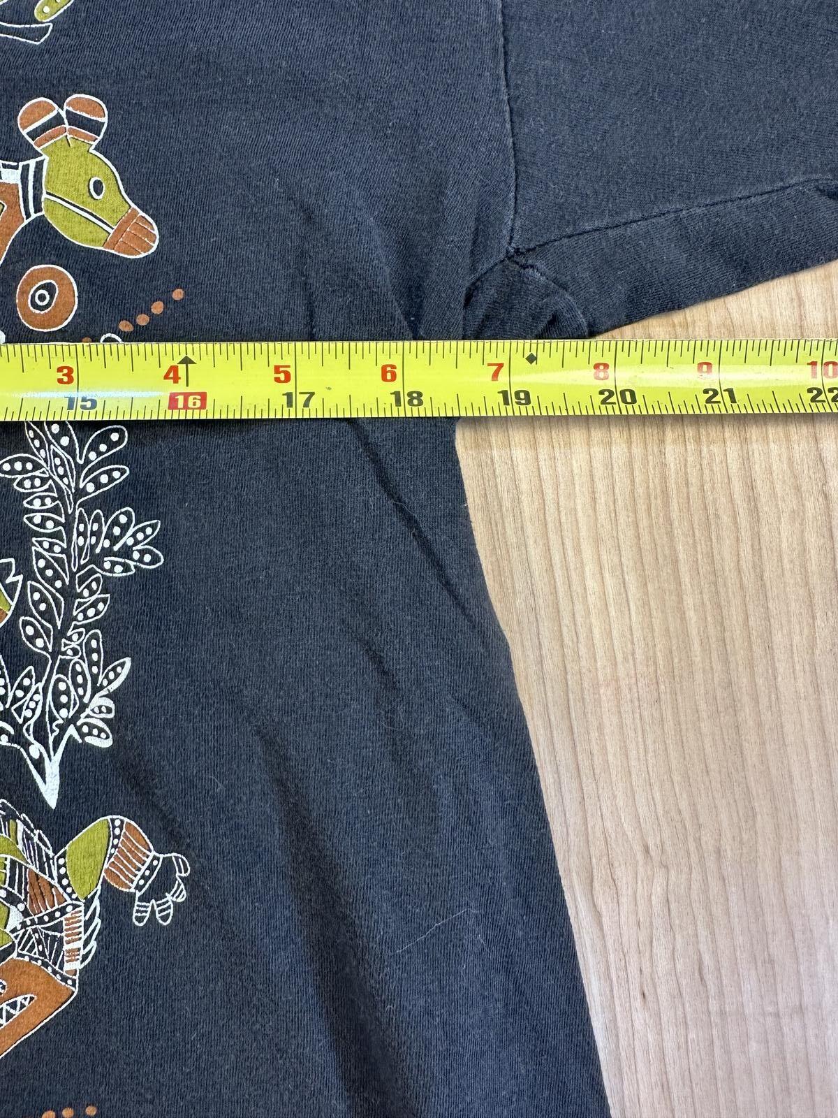 Vintage 80s Aboriginal Rock Painting tshirt Single Stitch australia 100% cotton