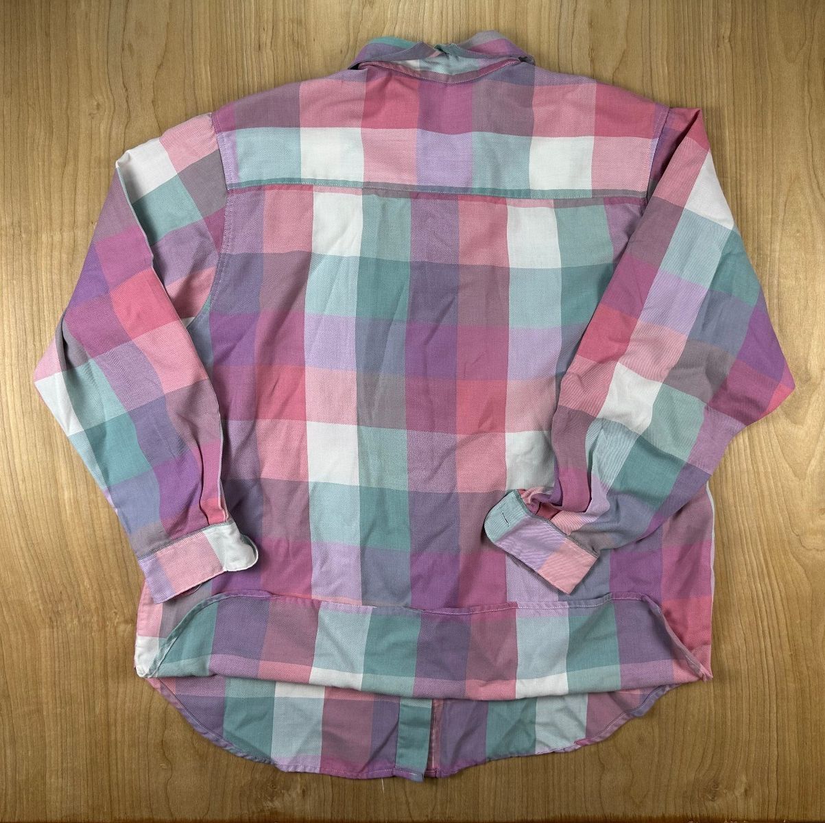 Vintage 80s Averroe button up shirt medium plaid pastel unique