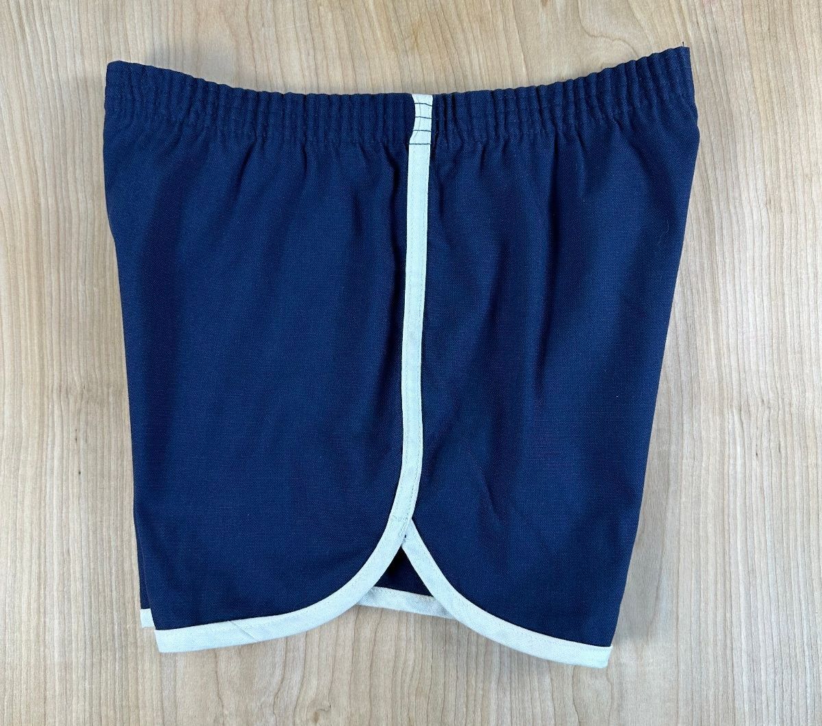 Vintage 70s Maverick Gym Shorts large dolphin contrast binding 3 inseam athletic