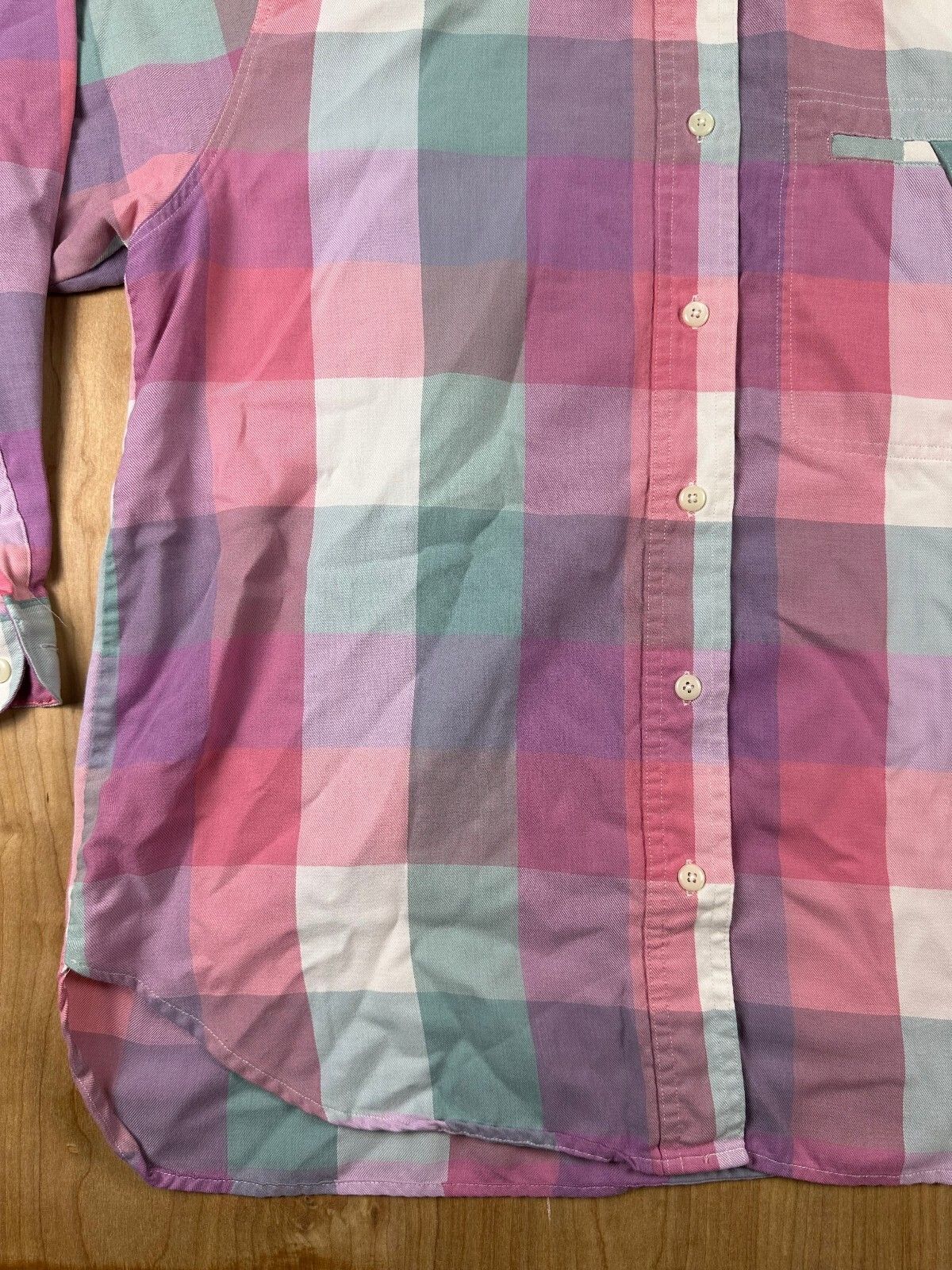 Vintage 80s Averroe button up shirt medium plaid pastel unique
