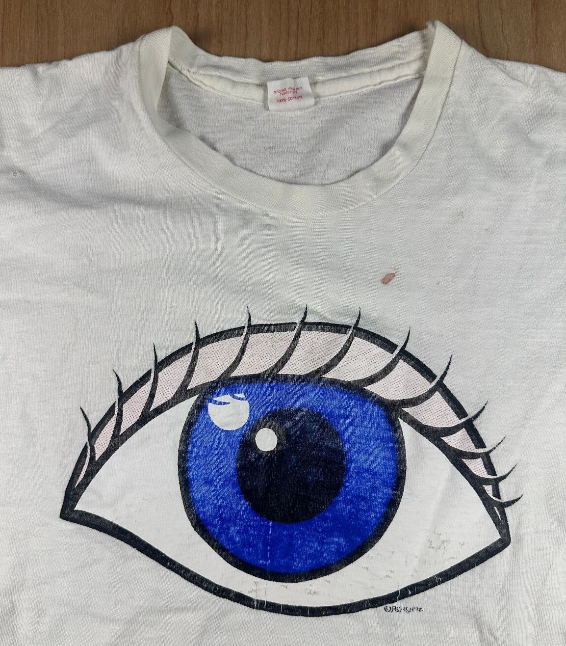 Vintage 70s Hanes Eyeball tshirt Single Stitch medium 100% cotton pop art