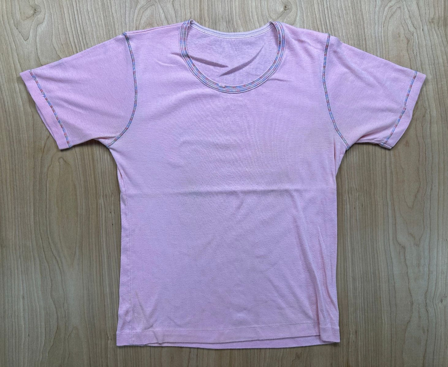 Vintage 70s Knit top contrast stitching small baby t scoopneck pink ribbed girly