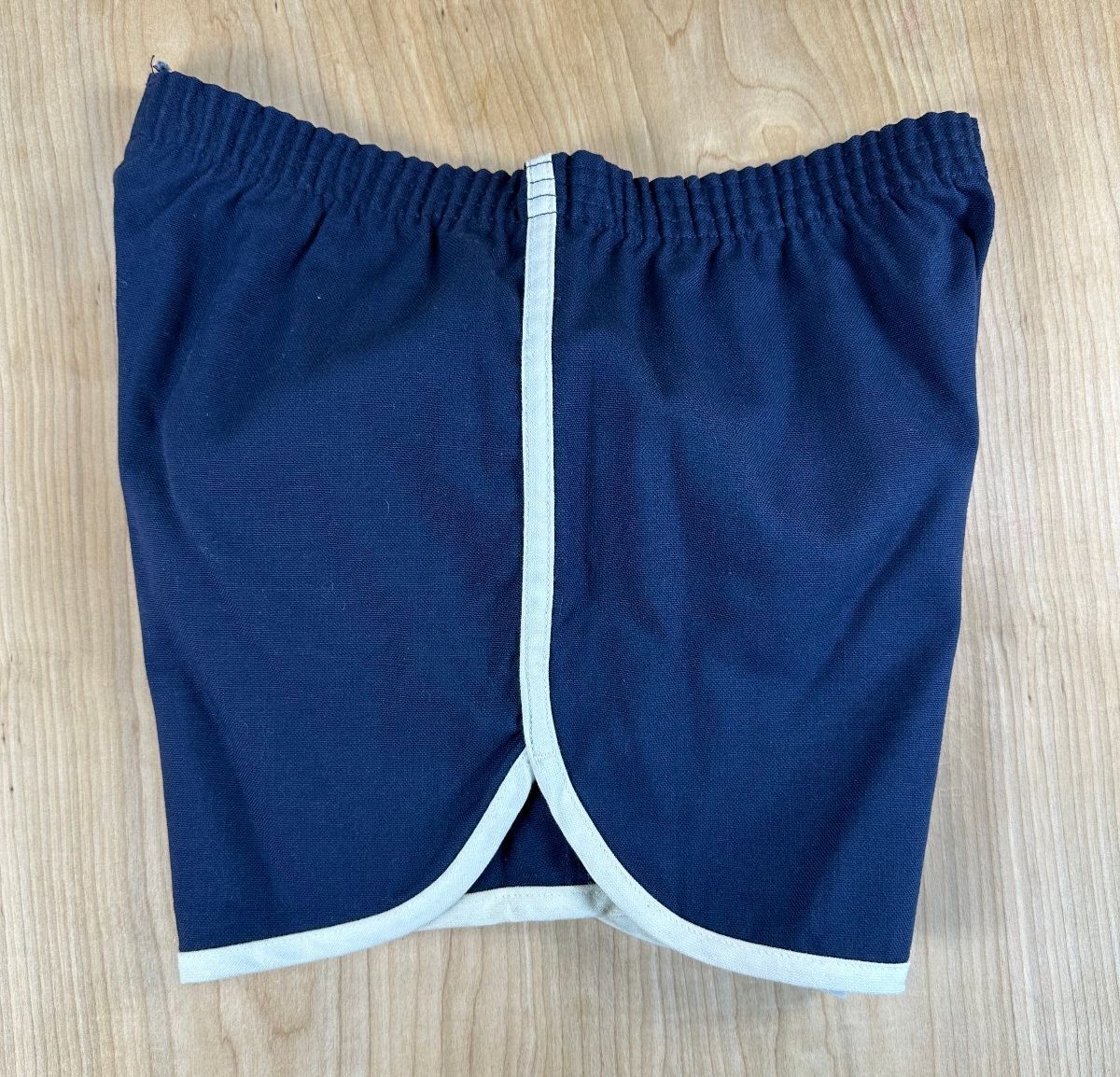 Vintage 70s Maverick Gym Shorts large dolphin contrast binding 3 inseam athletic